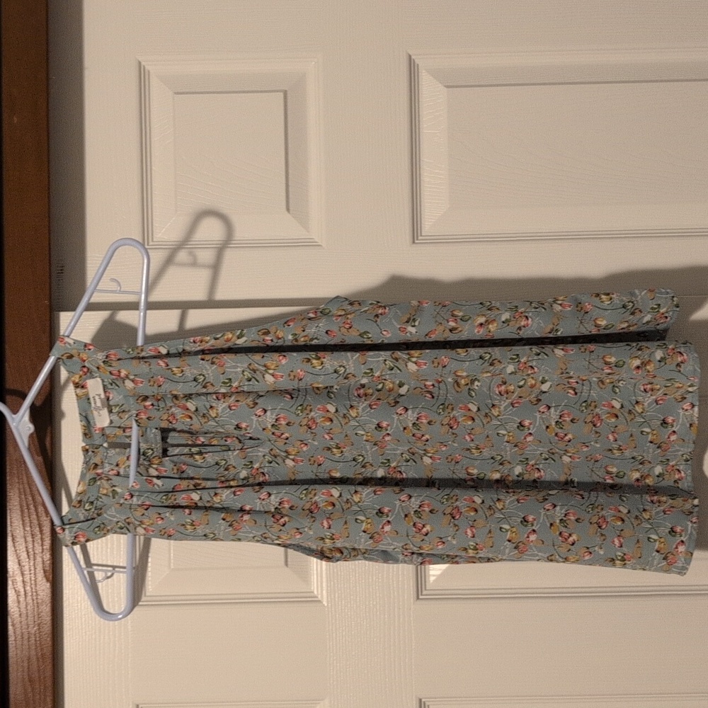 Beacon Apparel Sutton Floral Blouse